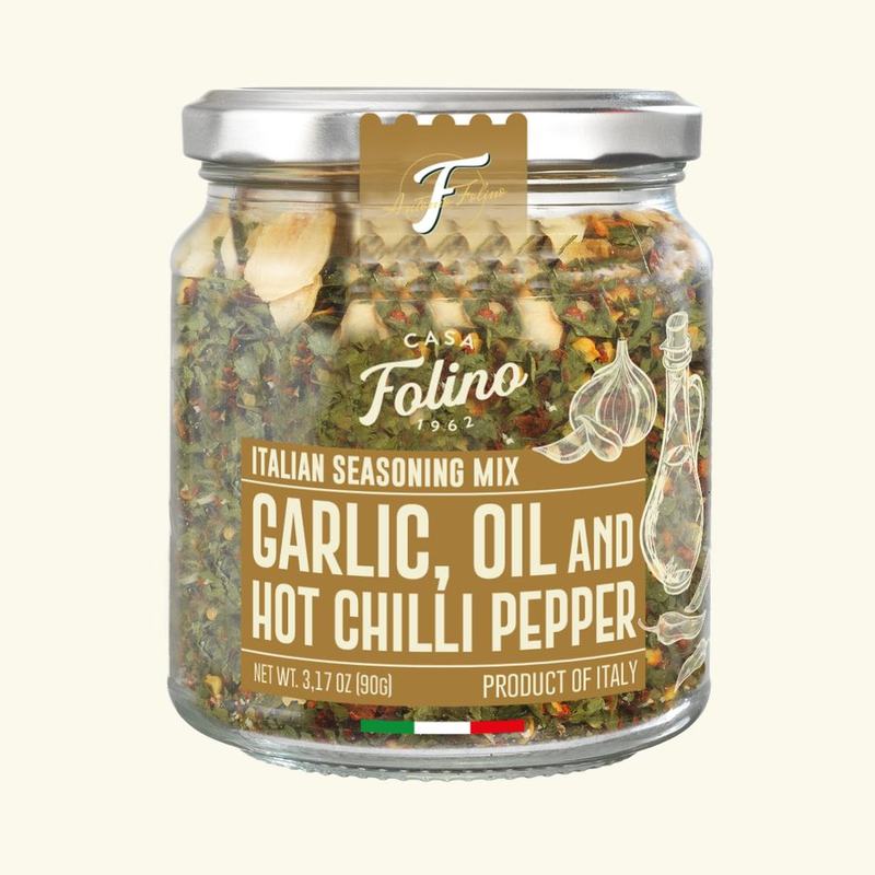 Garlic, oil and hot chilli pepper seasoning mix
