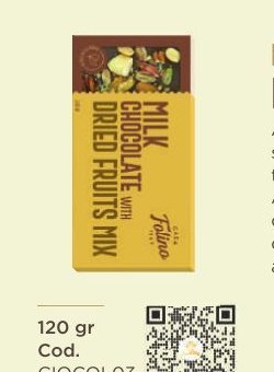 Milk chocolate bar with dried fruits mix
